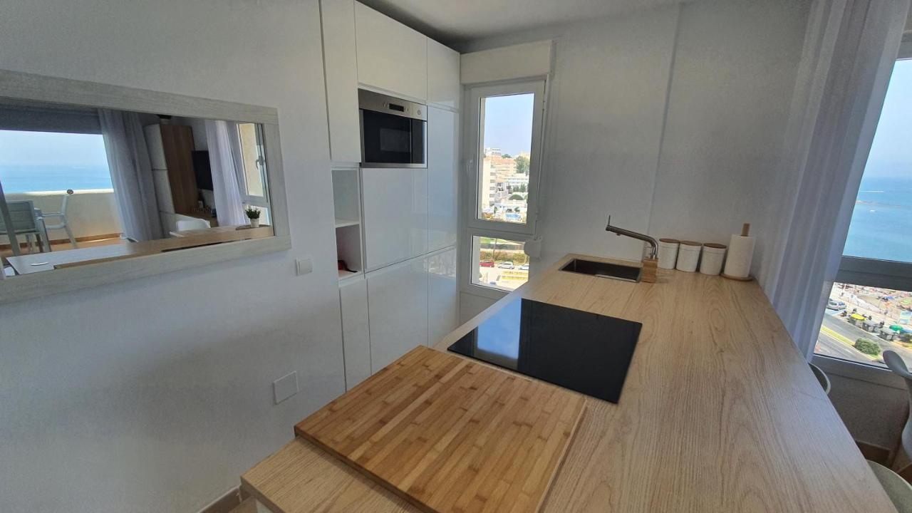 Beachfront-parque Paloma-modern-panoramic Views! Apartment